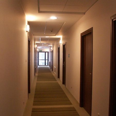 Hotel Pod Dębem Tarnów Buitenkant foto